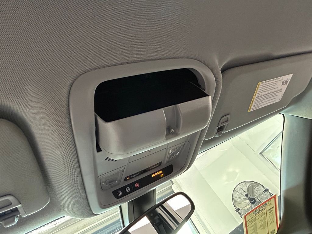 Used 2019 Chevrolet Blazer LT image 28