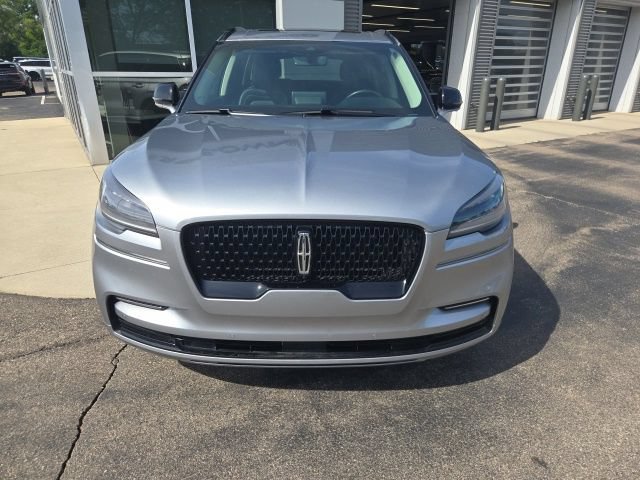 Certified 2023 Lincoln Aviator Reserve w/ Jet Package AWD/4WD image 15