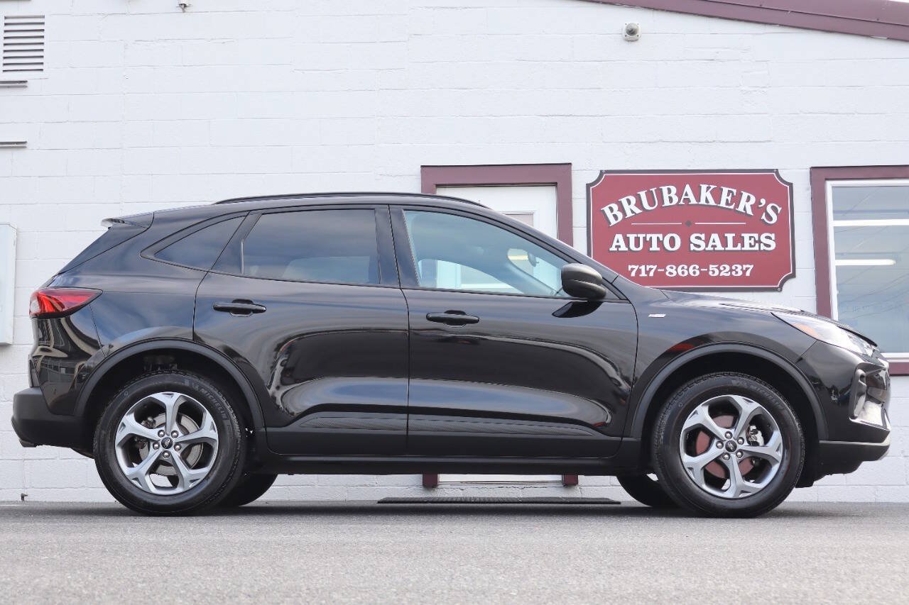 Used 2025 Ford Escape ST-Line AWD/4WD image 7
