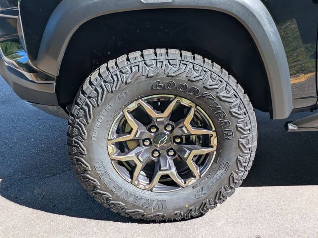 New 2026 Chevrolet Colorado ZR2 w/ Technology Package AWD/4WD image 7