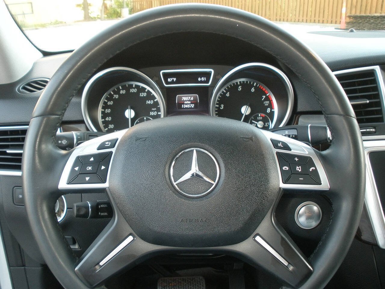Used 2015 Mercedes-Benz ML 350 4MATIC image 37