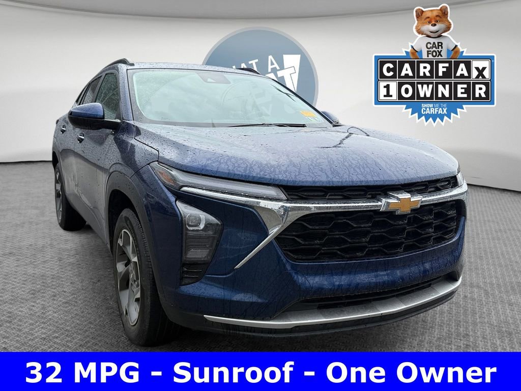 Used 2024 Chevrolet Trax LT w/ Sunroof Package