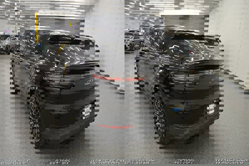 Used 2021 Porsche Cayenne S image 11