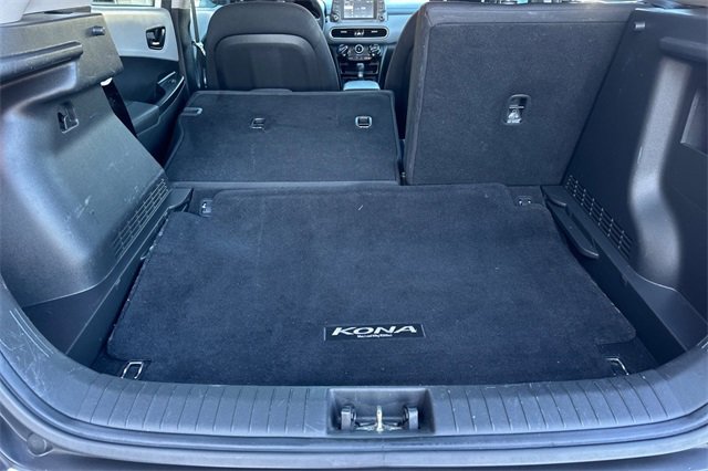 Used 2021 Hyundai Kona SE w/ Cargo Package image 19