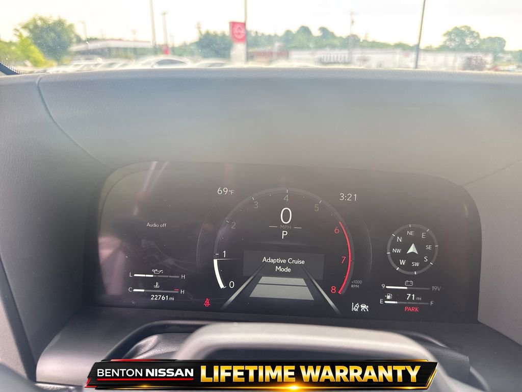 Used 2024 Lexus GX 550 w/ Accessory Package (2T) AWD/4WD image 15