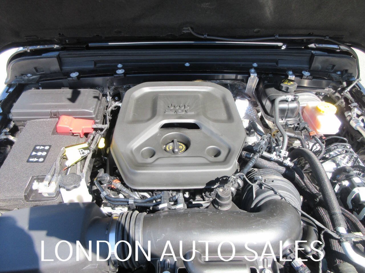 Used 2026 Jeep Wrangler Sport AWD/4WD image 14