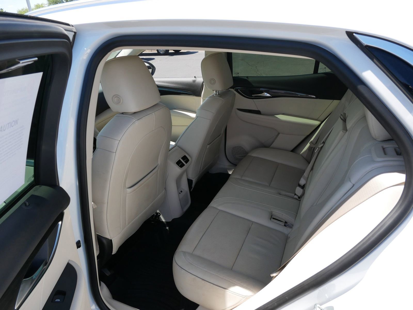 Used 2021 Buick Envision Essence AWD/4WD image 10