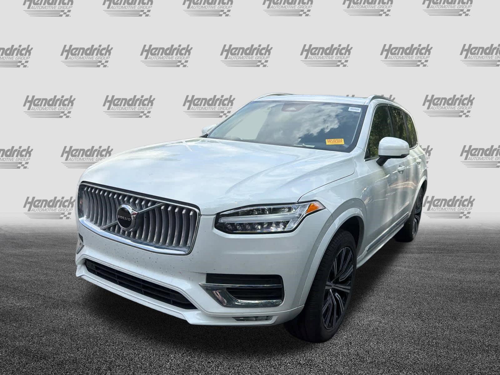 Used 2025 Volvo XC90 B5 Core AWD/4WD image 6