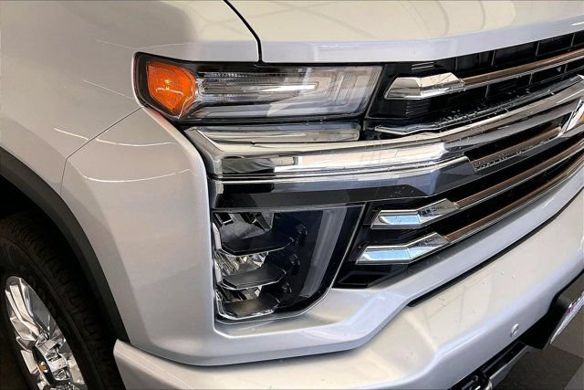 Used 2021 Chevrolet Silverado 2500 High Country w/ Z71 Off-Road Package AWD/4WD image 28