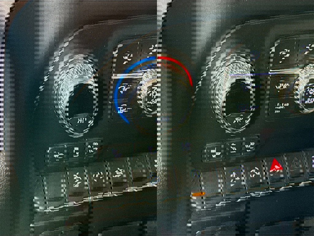 Used 2020 GMC Sierra 1500 SLT w/ SLT Premium Package image 15