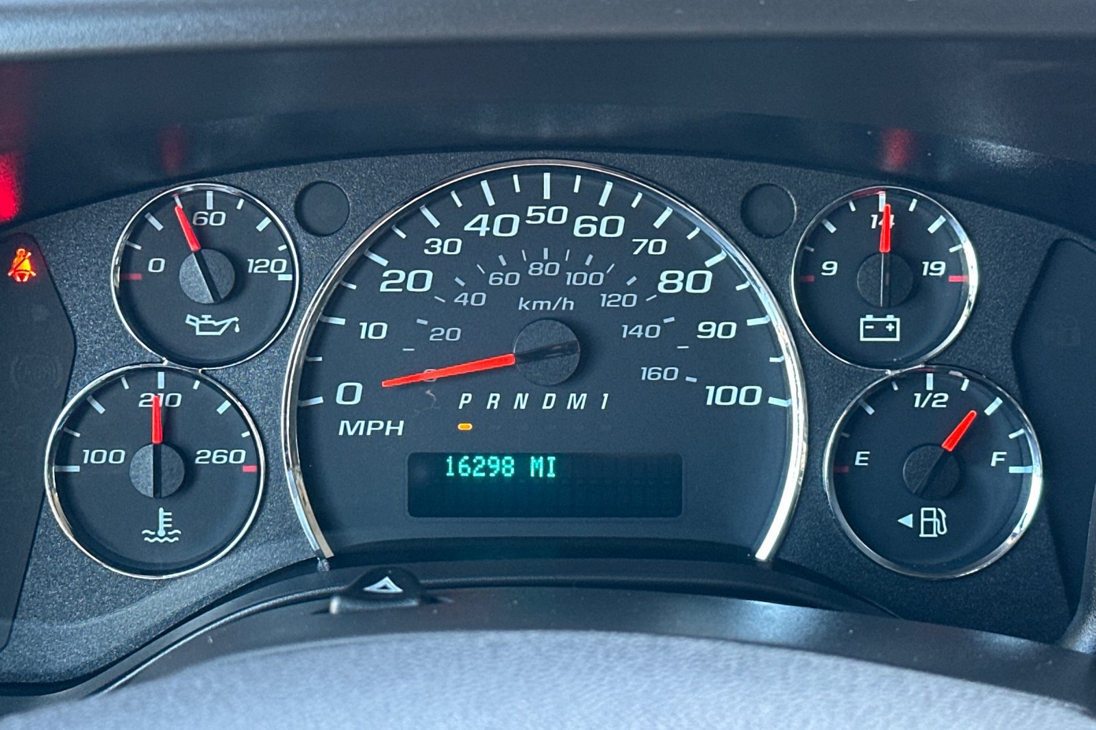 Used 2025 Chevrolet Express 2500 w/ Driver Convenience Package RWD image 29