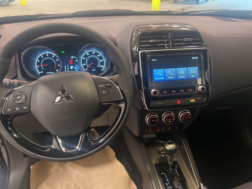 New 2025 Mitsubishi Outlander Sport SEL AWD/4WD image 18