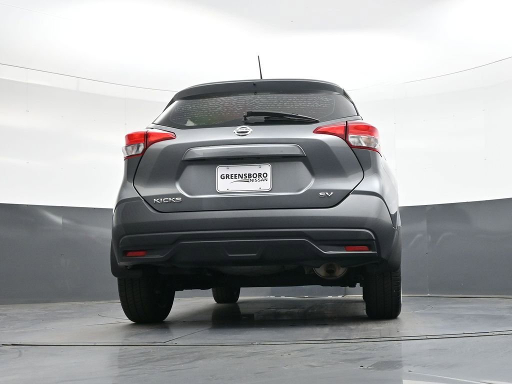 Used 2019 Nissan Kicks SV image 38