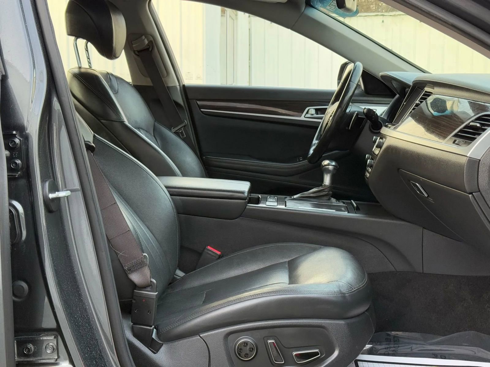 Used 2018 Genesis G80 3.8 w/ Option Group 02 image 17