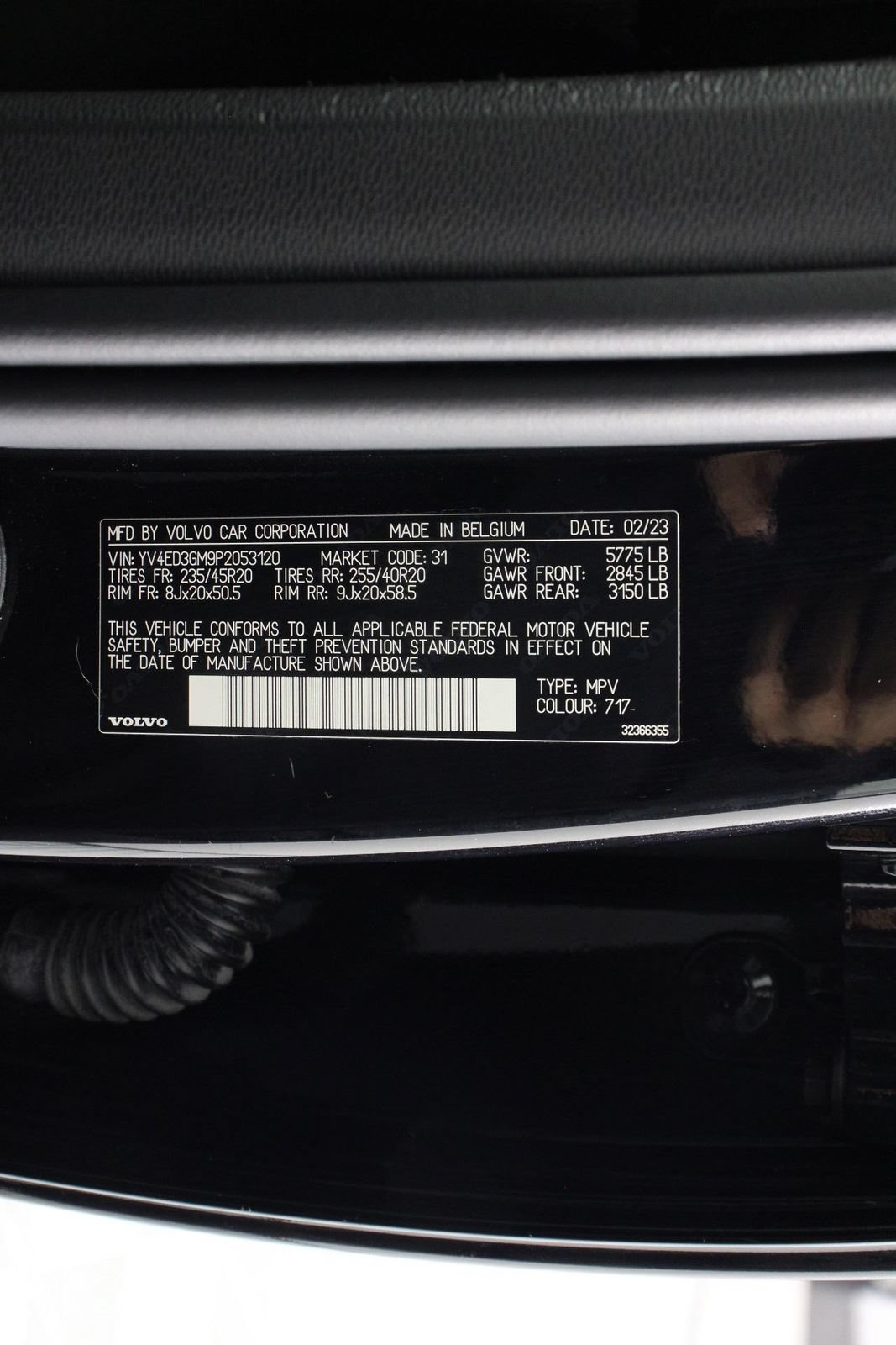Certified 2023 Volvo C40 P8 Recharge Ultimate w/ Protection Package Premier AWD/4WD image 16