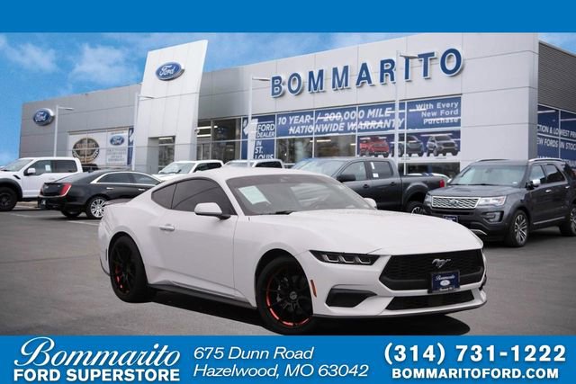Used 2025 Ford Mustang Coupe RWD image 1