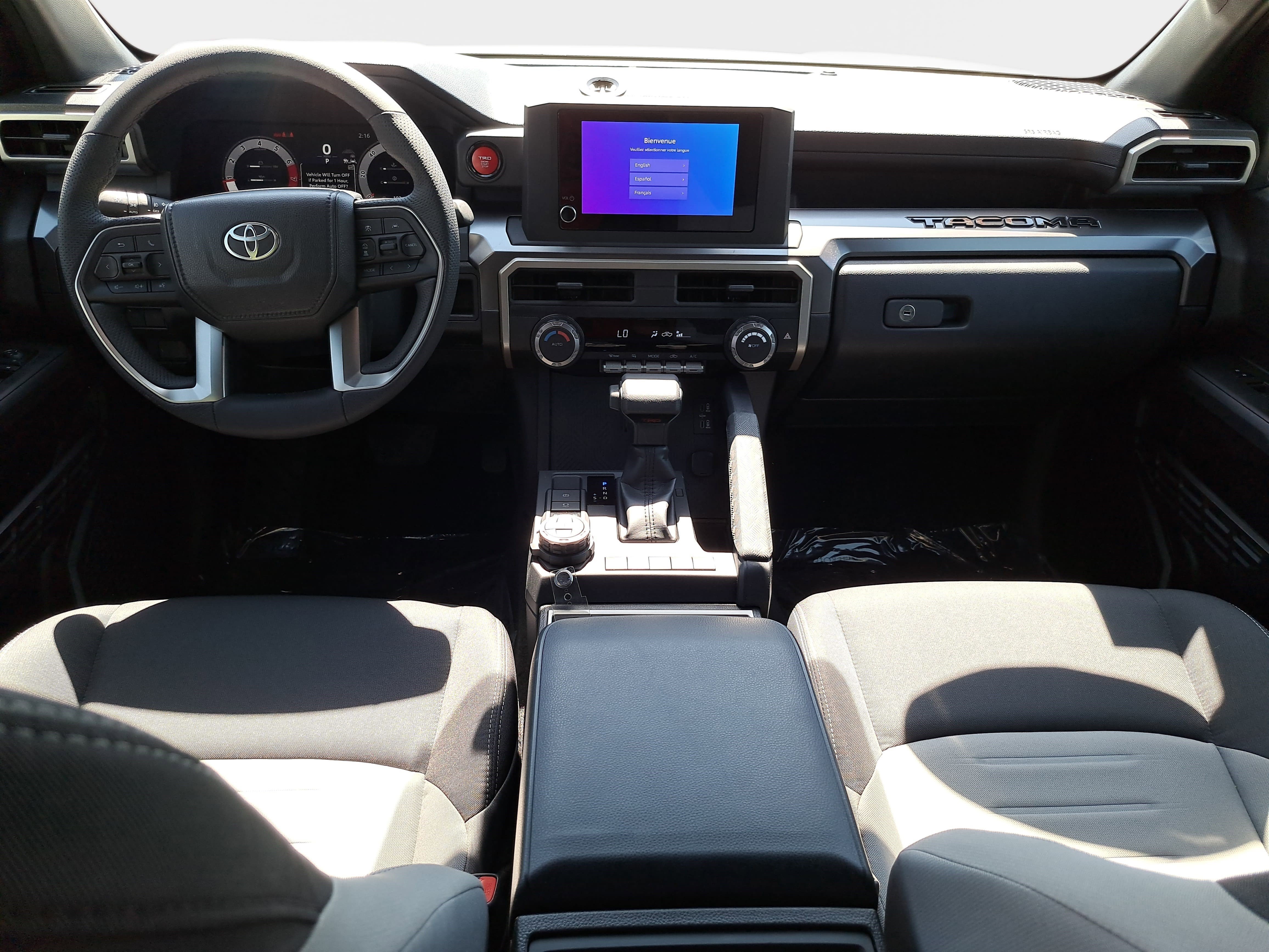 Used 2025 Toyota Tacoma TRD Off-Road AWD/4WD image 9
