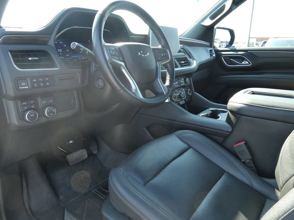 Certified 2023 Chevrolet Suburban Z71 w/ Luxury Package AWD/4WD image 26
