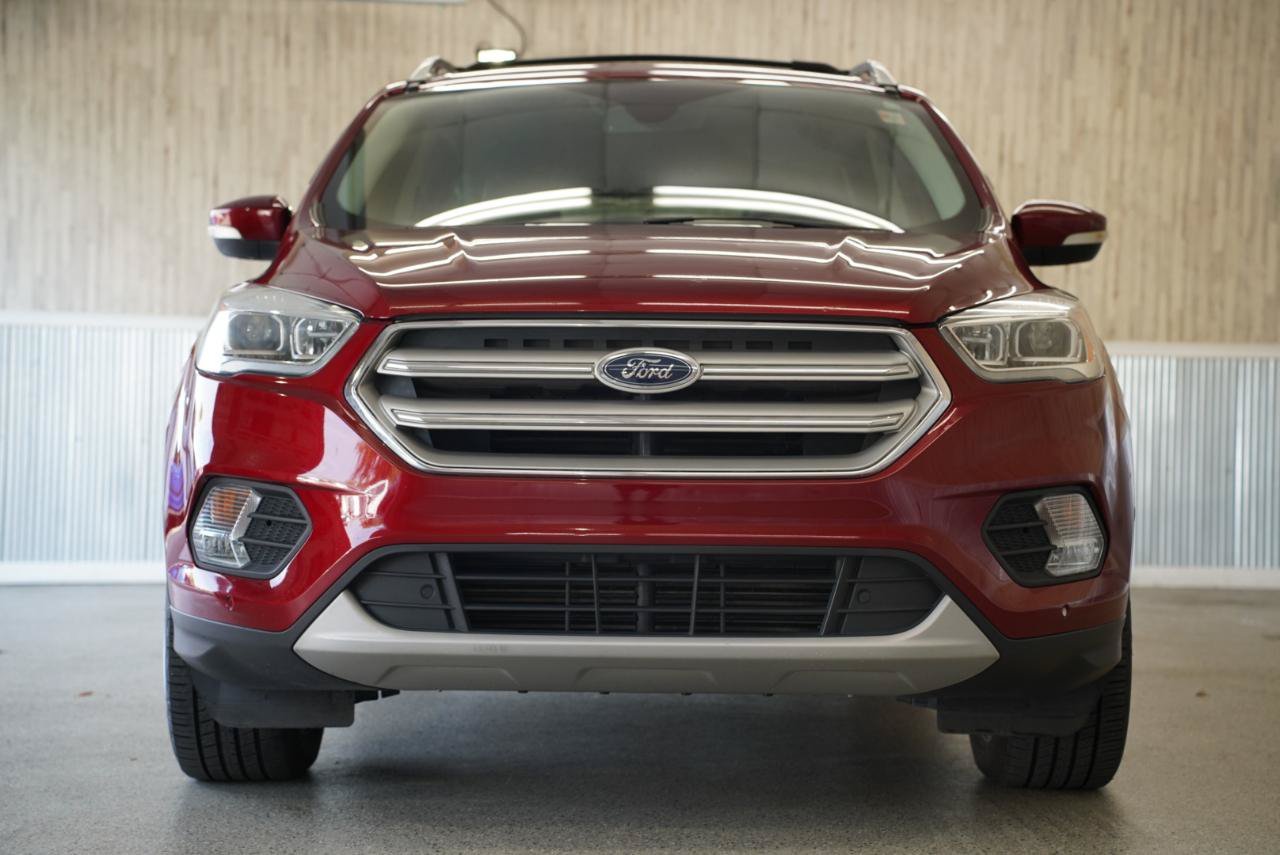Used 2018 Ford Escape Titanium AWD/4WD image 3