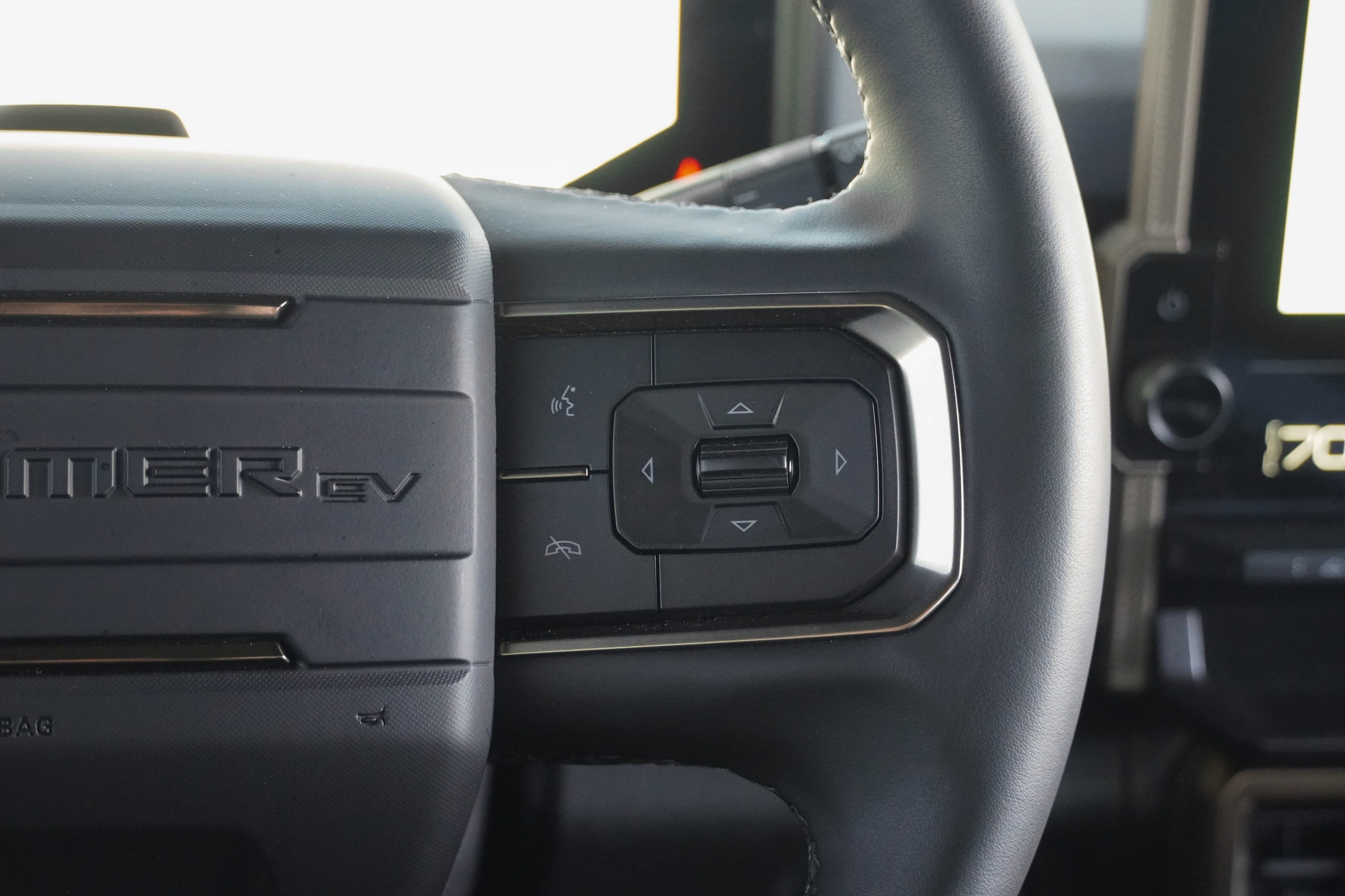 Used 2024 GMC Hummer EV 3X AWD/4WD image 24