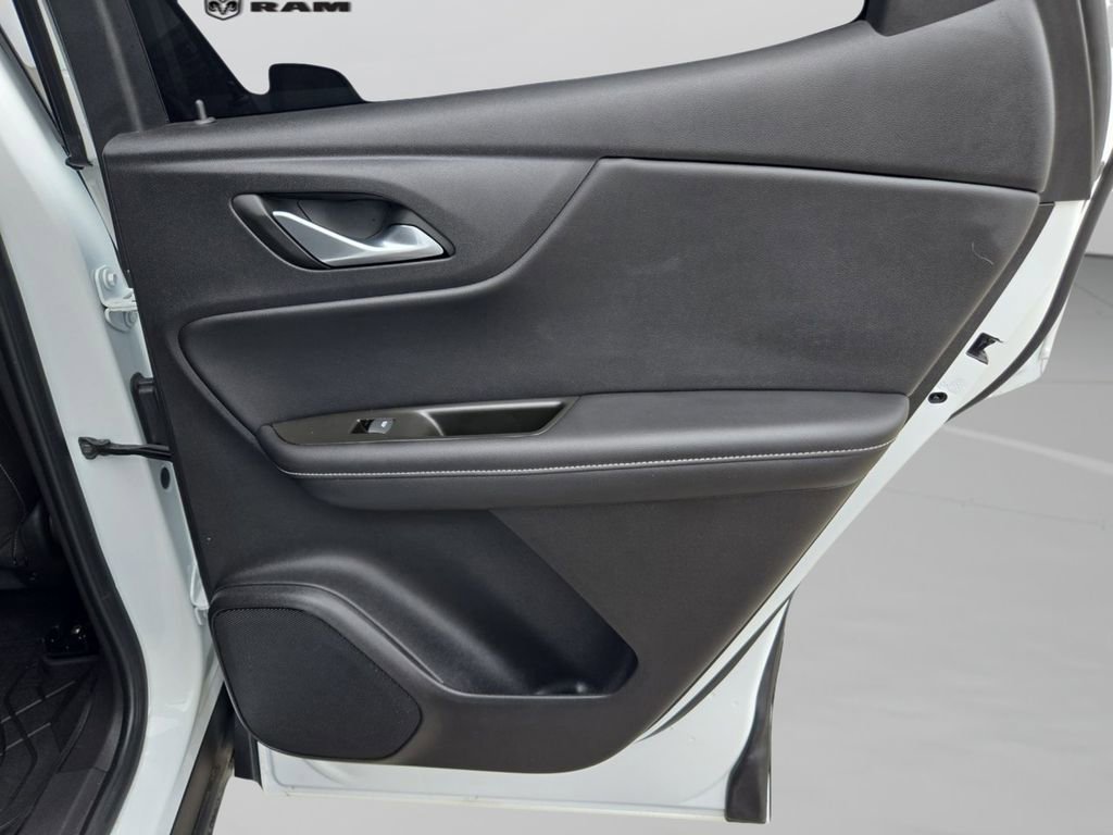 Used 2025 Chevrolet Blazer LT w/ LPO, Floor Liner Package FWD image 18