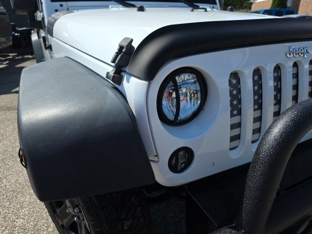 Used 2017 Jeep Wrangler Unlimited Sport w/ Connectivity Group AWD/4WD image 23