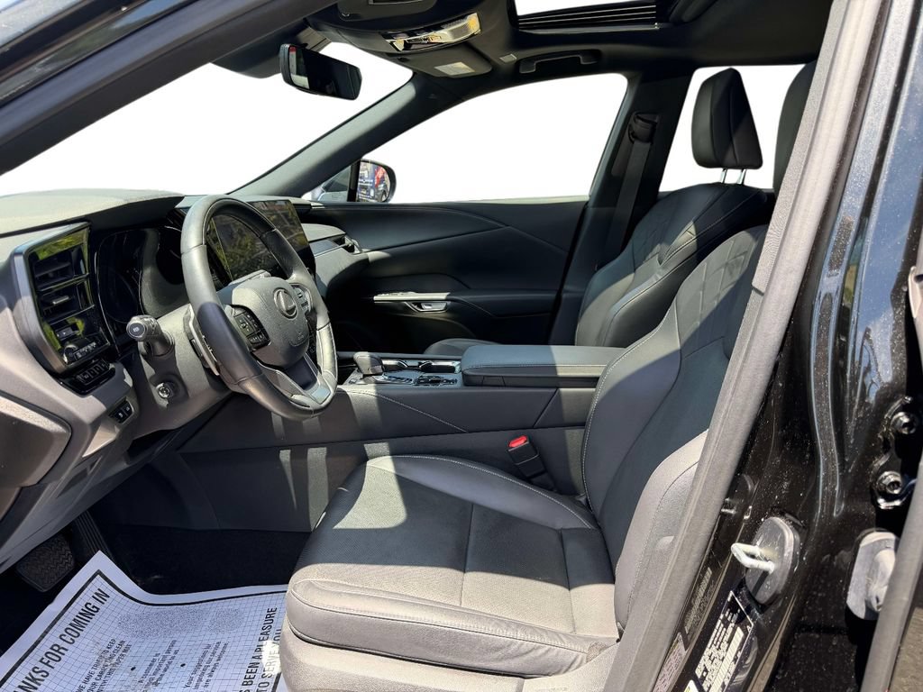 Used 2023 Lexus RX 350 Premium w/ Accessory Package (Z1) AWD/4WD image 29