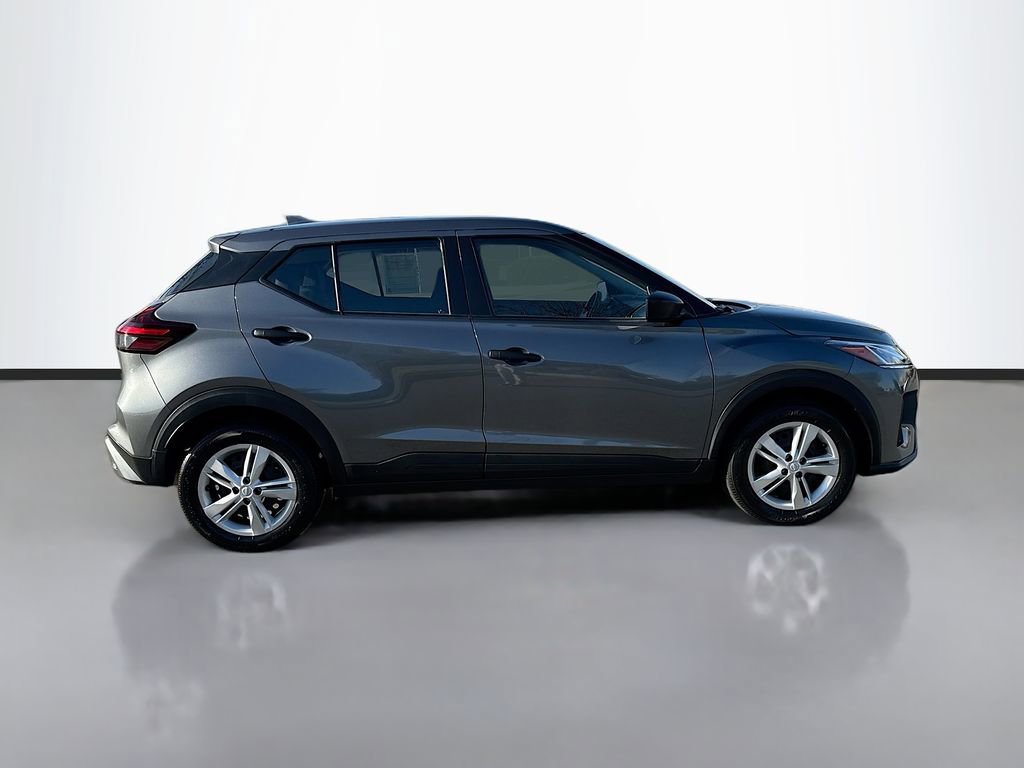 Used 2024 Nissan Kicks S image 9