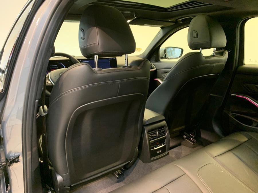 Used 2024 BMW 330i xDrive Sedan w/ Convenience Package image 50