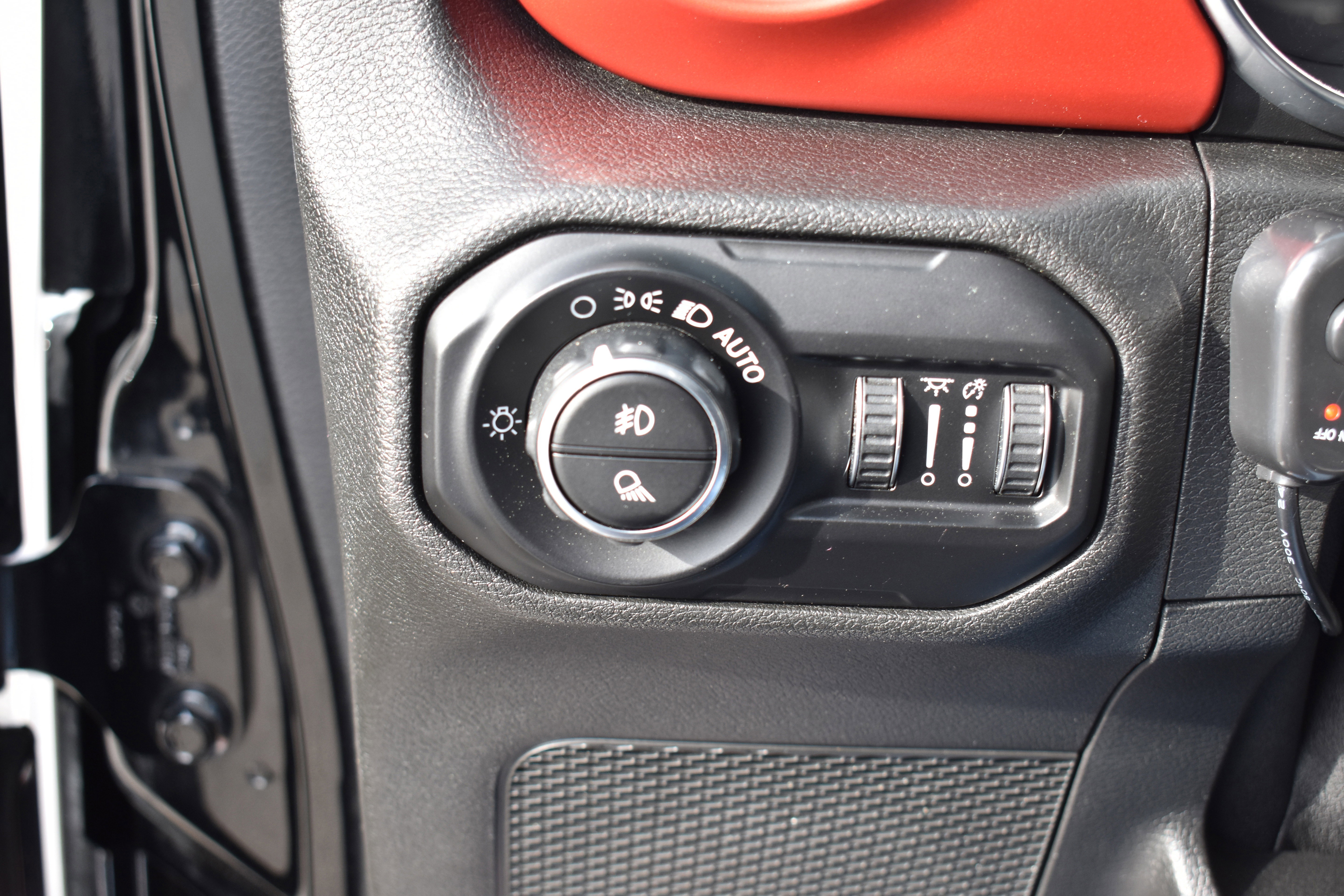 Used 2020 Jeep Gladiator Rubicon w/ Trailer Tow Package image 16