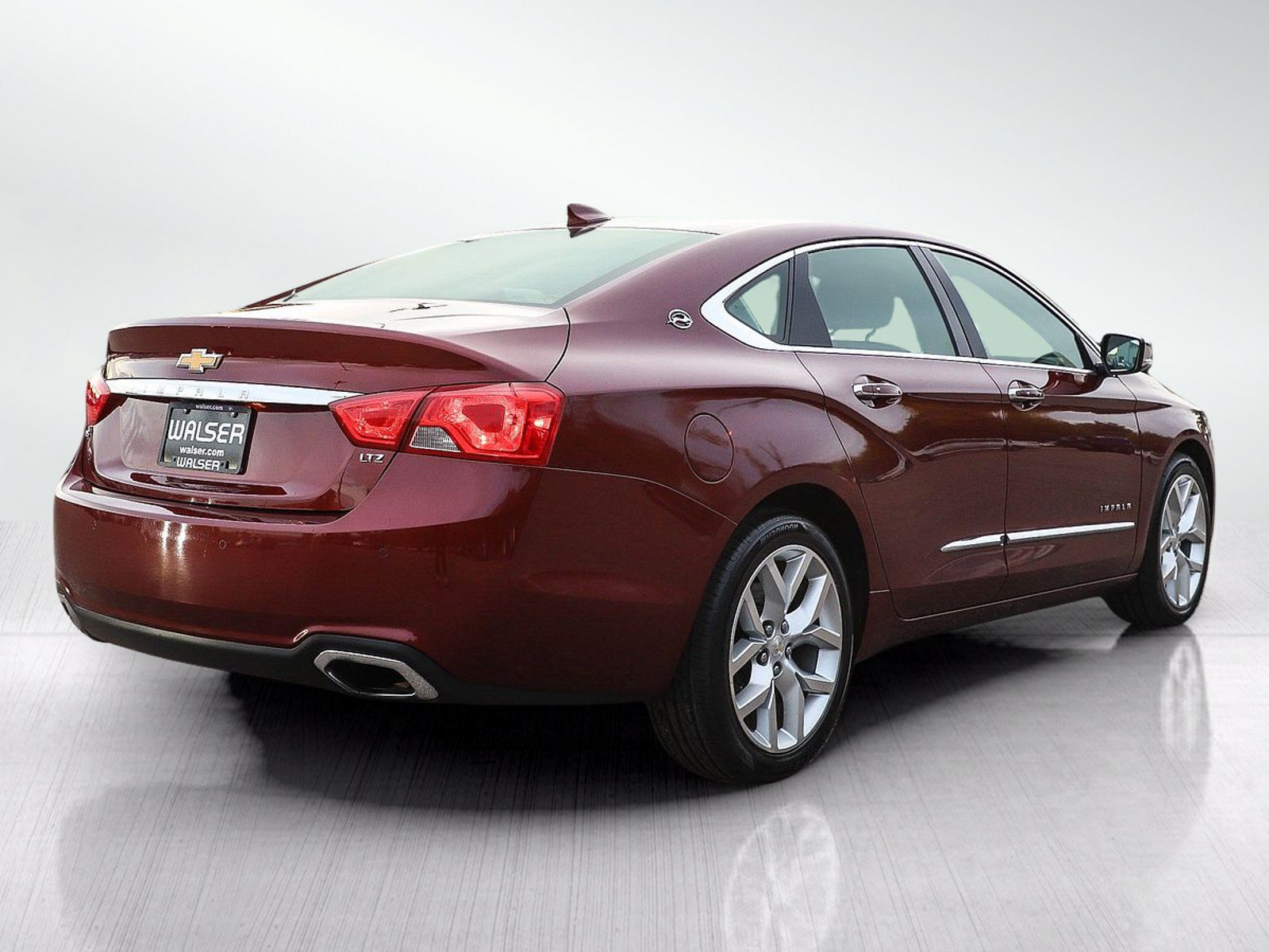 Used 2016 Chevrolet Impala LTZ FWD image 5