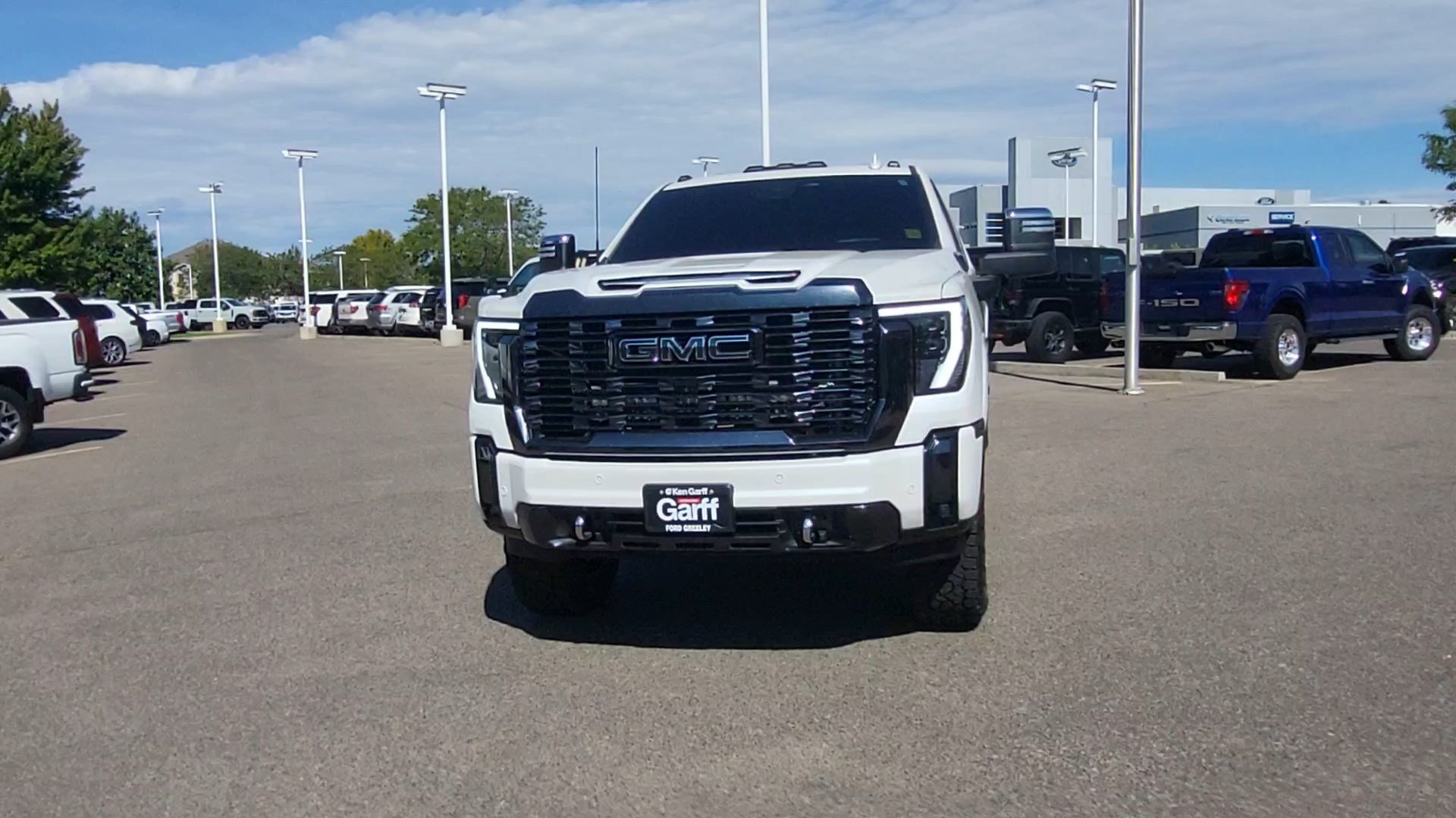 Used 2024 GMC Sierra 3500 Denali Ultimate AWD/4WD image 9