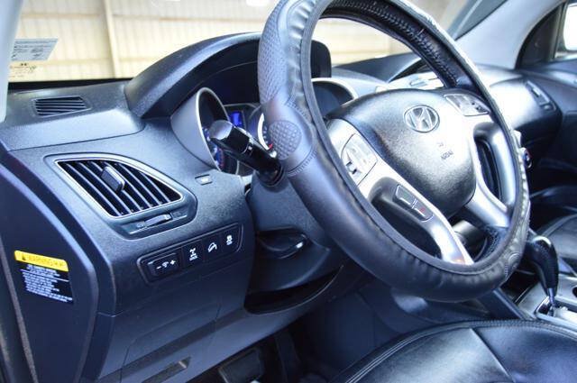 Used 2012 Hyundai Tucson GLS AWD/4WD image 26
