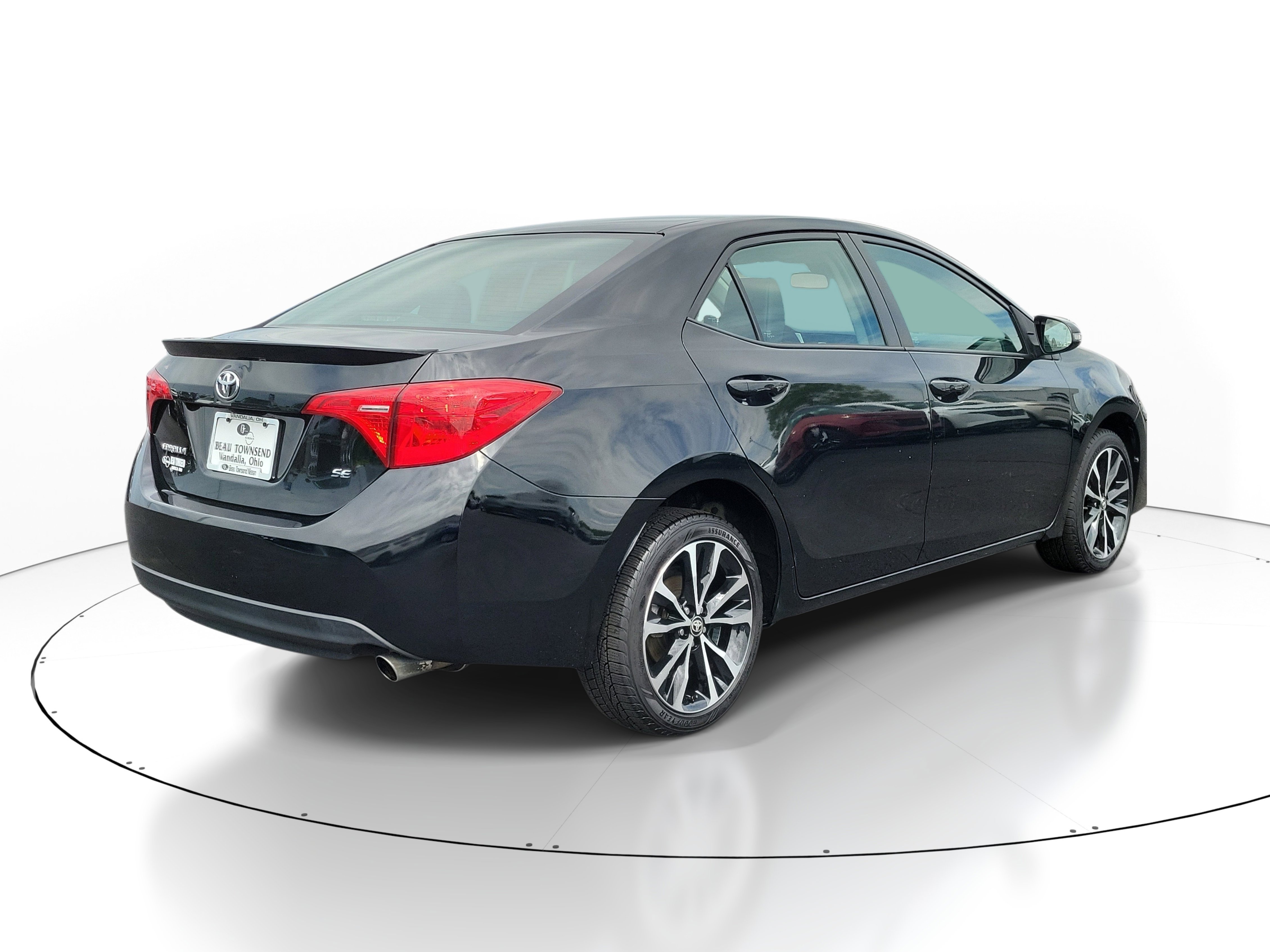 Used 2017 Toyota Corolla SE FWD image 4