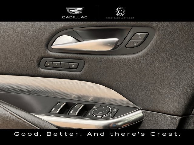 Used 2025 Cadillac XT4 Premium Luxury FWD image 22