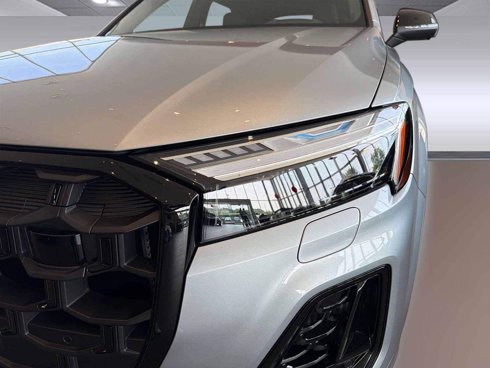 New 2026 Audi SQ7 Prestige AWD/4WD image 12