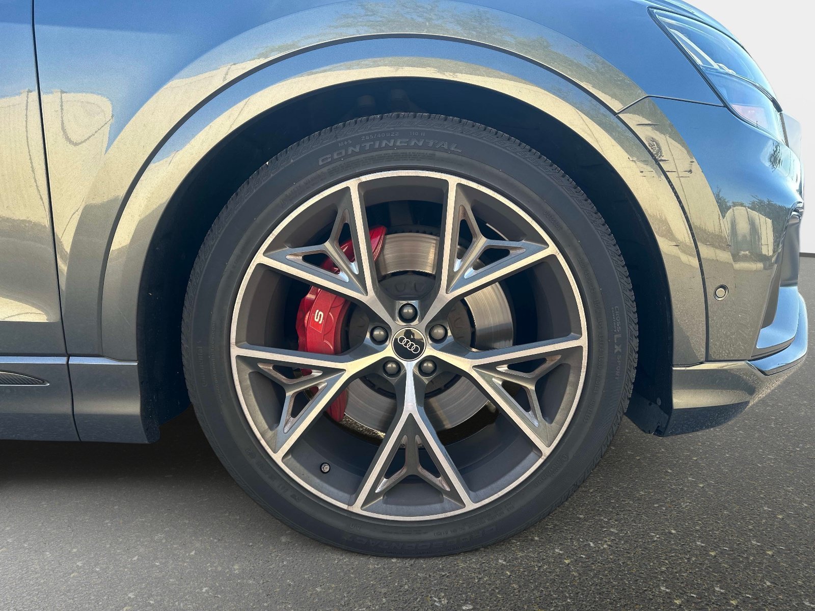 Used 2023 Audi SQ8 Prestige AWD/4WD image 6