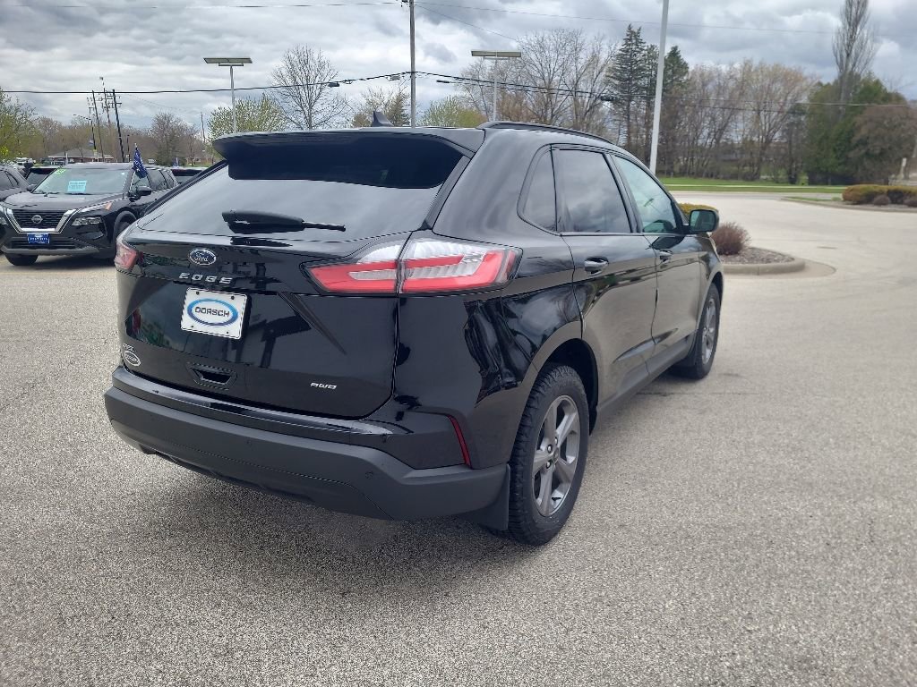 Used 2023 Ford Edge SEL w/ Sport Appearance Package AWD/4WD image 6