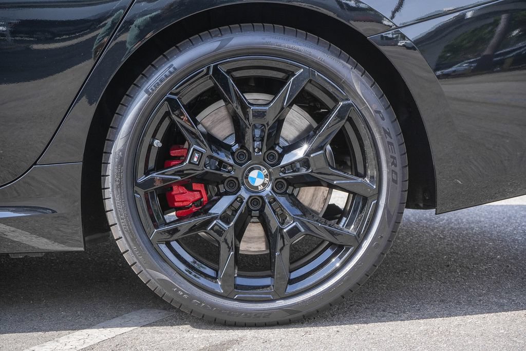 New 2026 BMW 330i xDrive Sedan w/ M Sport Package AWD/4WD image 8