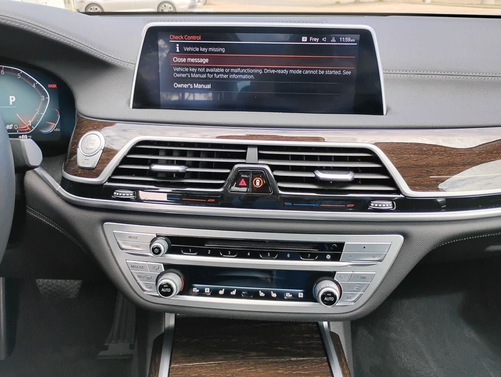 Used 2020 BMW 740i xDrive AWD/4WD image 18