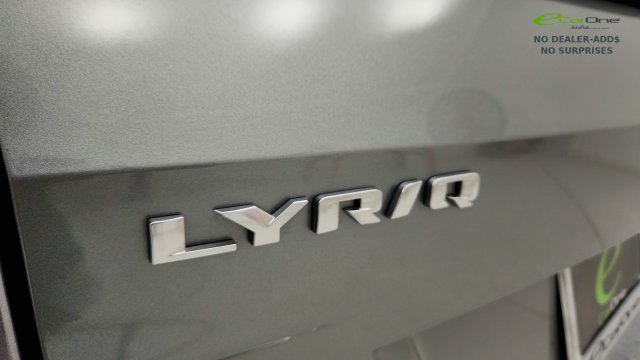 Used 2024 Cadillac Lyriq Tech w/ Driver Assist Package AWD/4WD image 33
