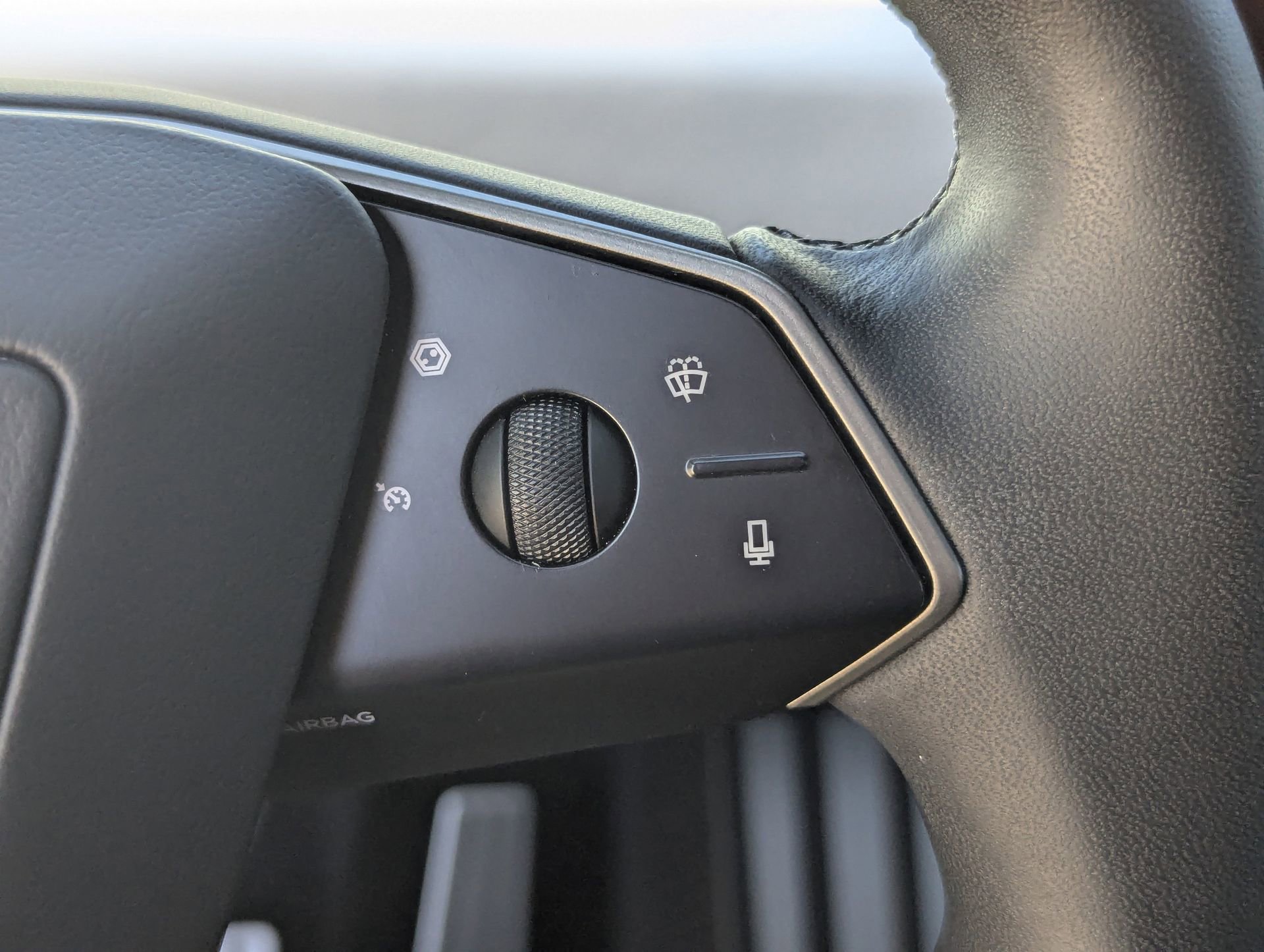 Used 2024 Tesla Cybertruck AWD Crew Cab image 36