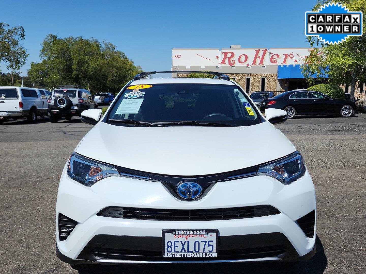 Used 2018 Toyota RAV4 XLE image 2