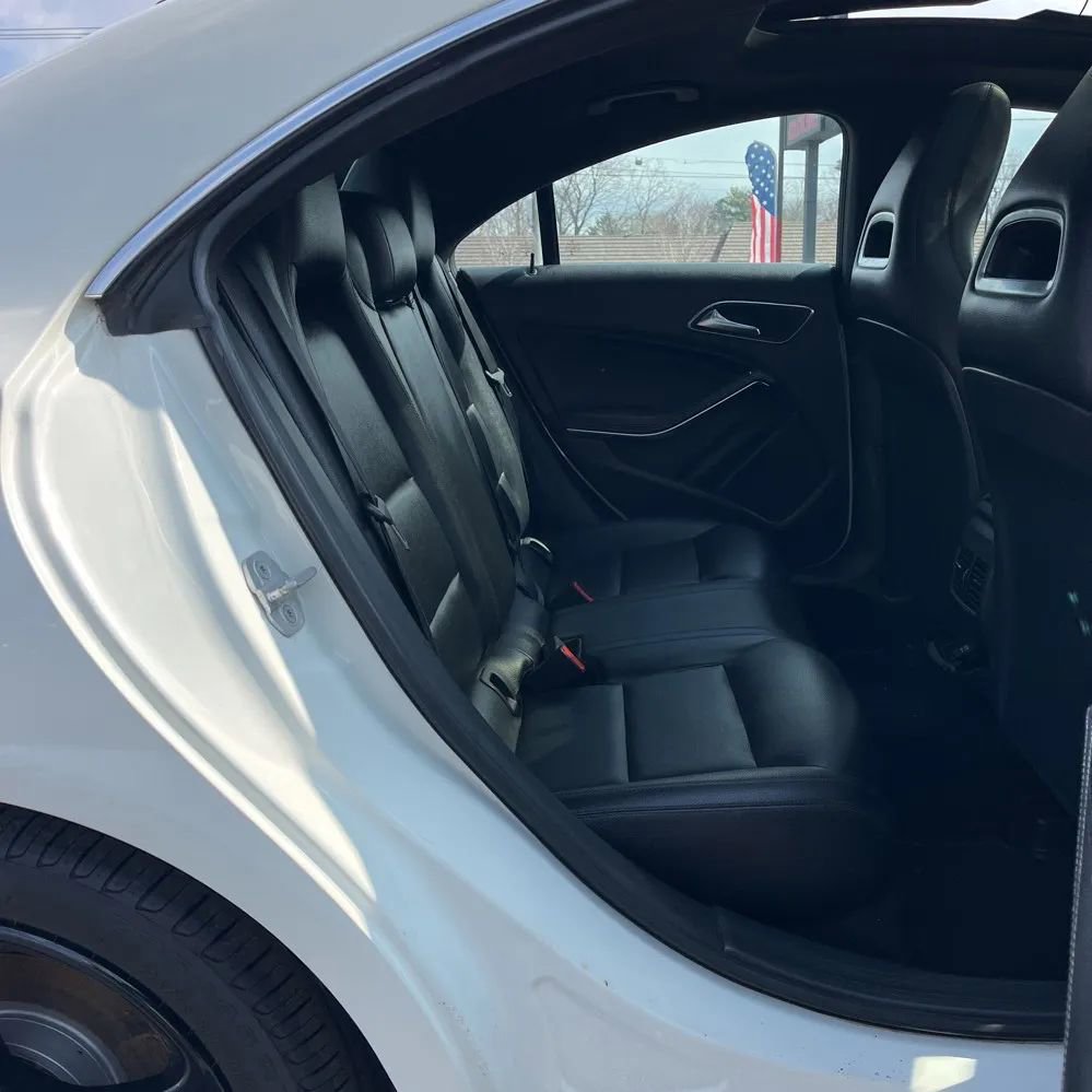Used 2014 Mercedes-Benz CLA 250 image 11
