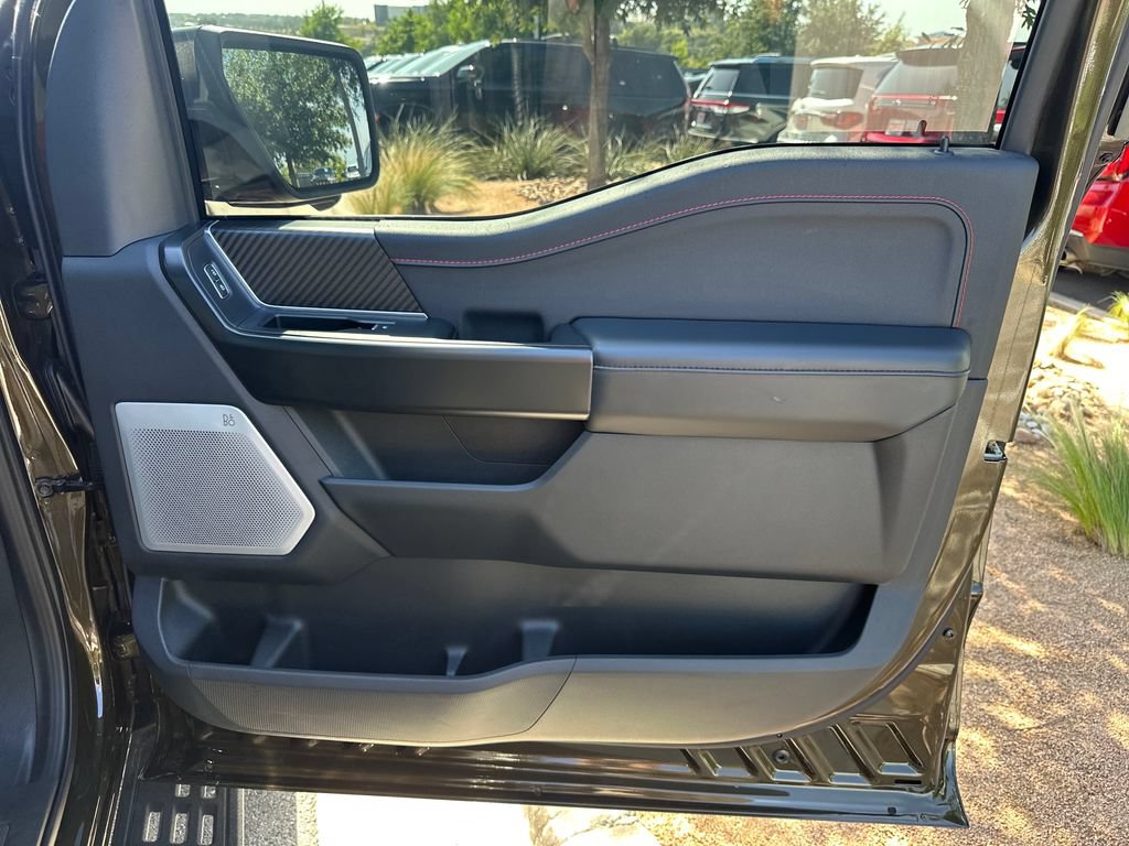Used 2025 Ford F150 Raptor AWD/4WD image 37