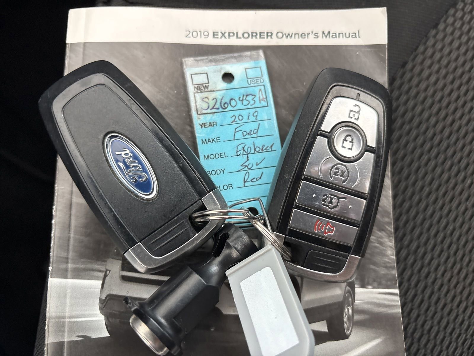 Used 2019 Ford Explorer XLT w/ Equipment Group 201A FWD image 31