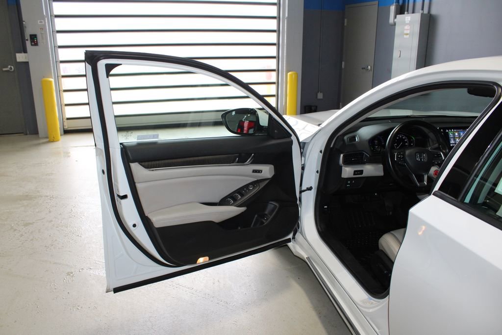 Used 2022 Honda Accord EX-L image 7