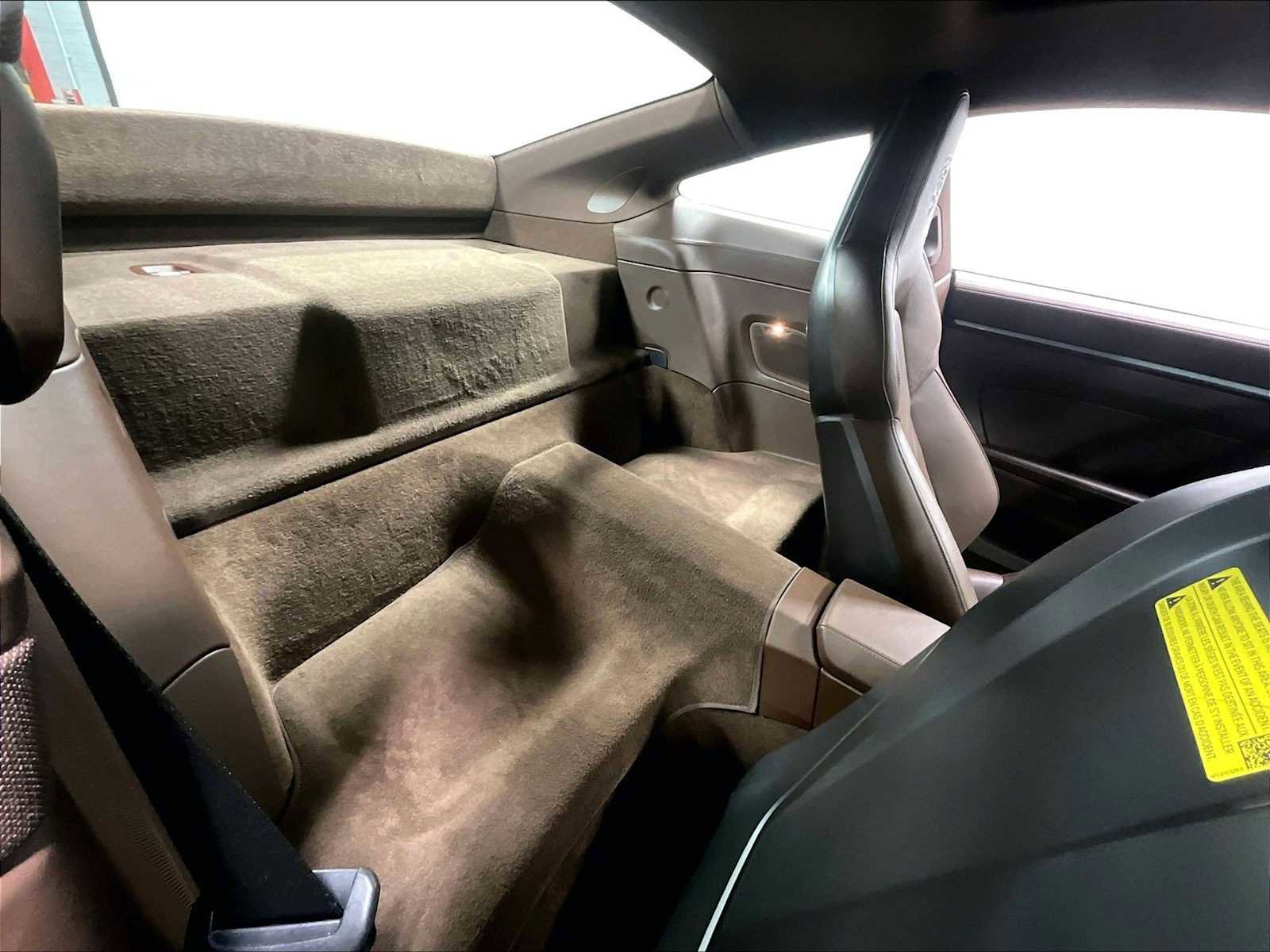 Used 2025 Porsche 911 Carrera image 31