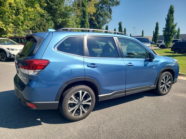Used 2023 Subaru Forester Limited AWD/4WD image 3