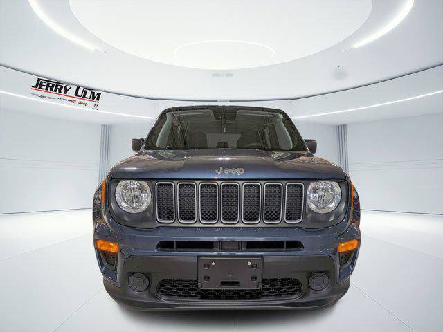 Certified 2023 Jeep Renegade Latitude AWD/4WD image 8